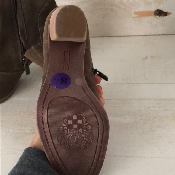 Vince Camuto ankle boots - Picture 2 of 4